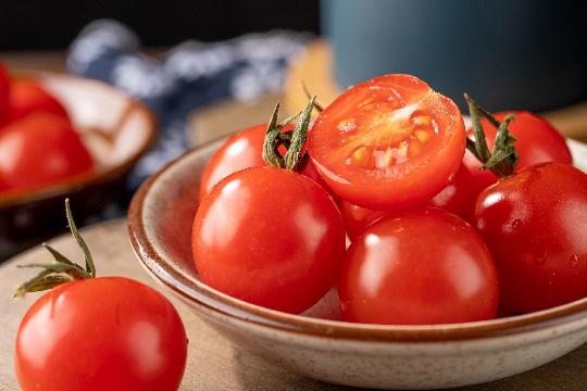 Tomatoes (Top 10 Superfoods for a Healthy Life)