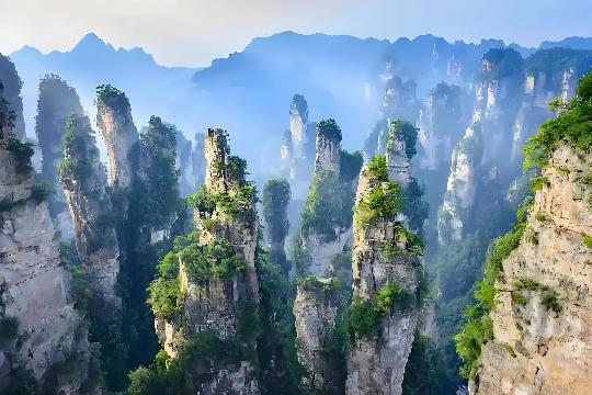 Zhangjiajie's Floating Peaks (The world's 10 most impossible geological wonders)