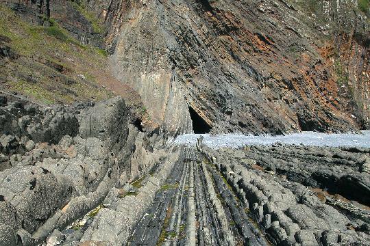 The Bimini Road – Bahamas (Top 10 Unexplained Geological Formations)